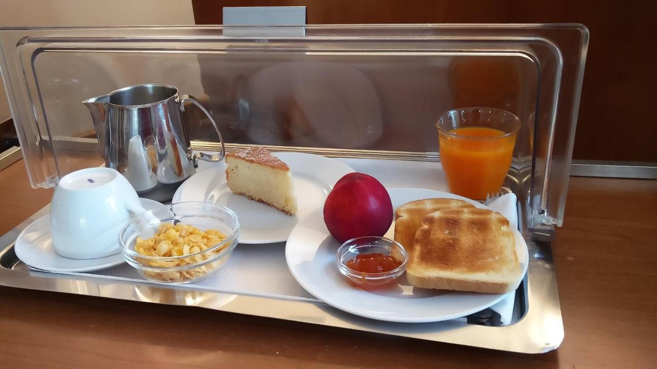 Hotel Postumia Доссобуоно Екстер'єр фото
