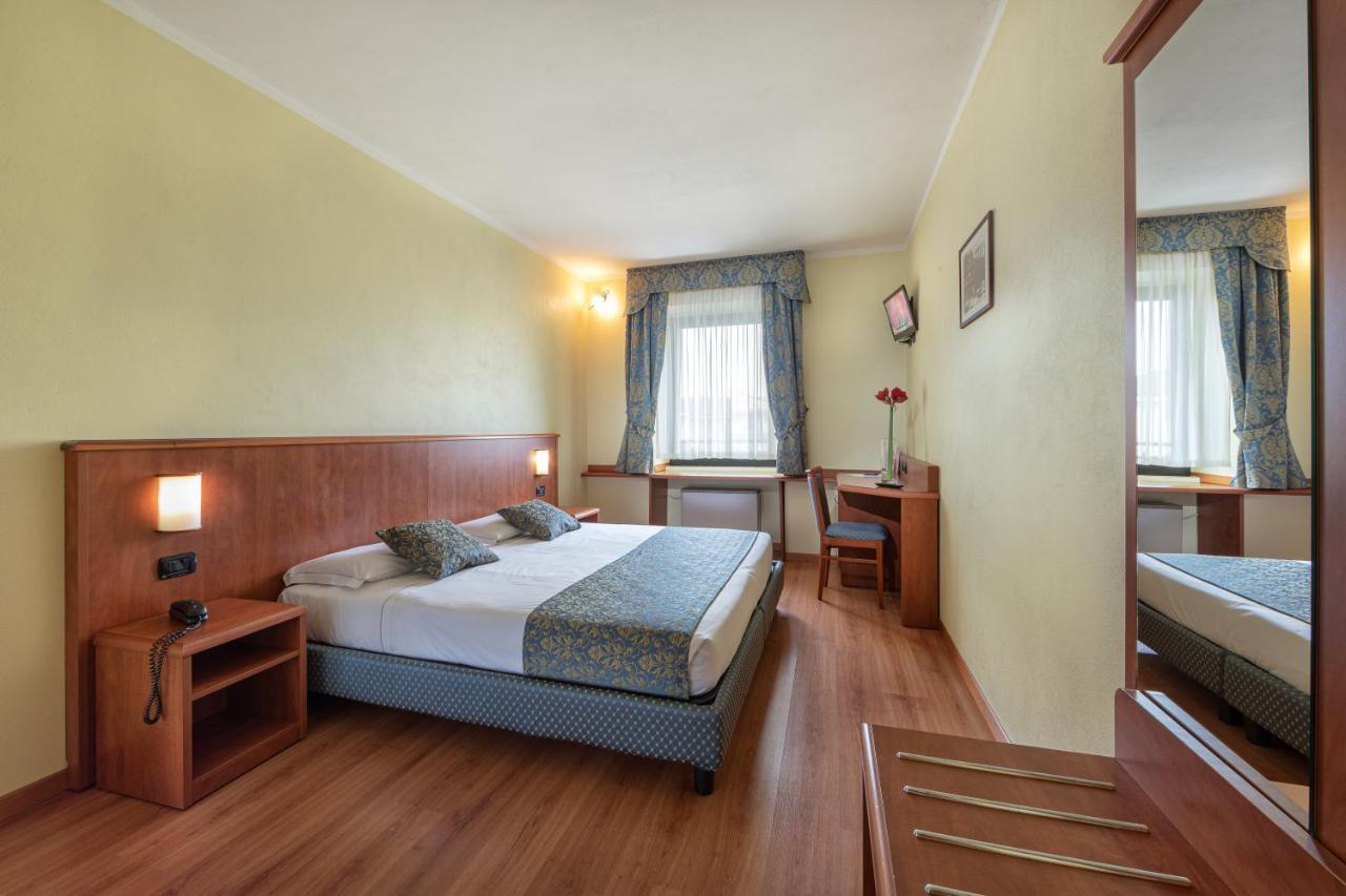 Hotel Postumia Доссобуоно Екстер'єр фото