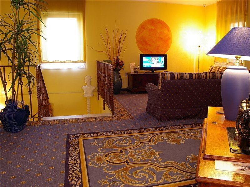 Hotel Postumia Доссобуоно Екстер'єр фото