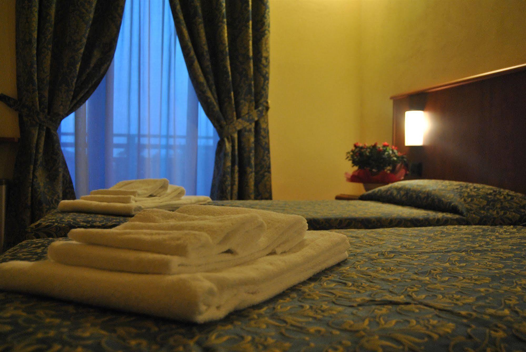 Hotel Postumia Доссобуоно Екстер'єр фото