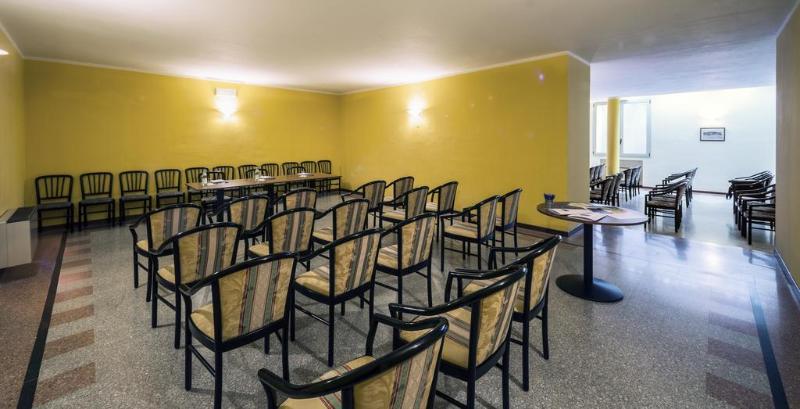 Hotel Postumia Доссобуоно Екстер'єр фото