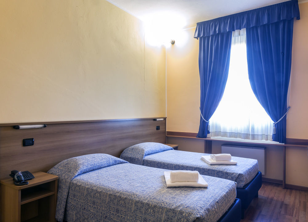 Hotel Postumia Доссобуоно Екстер'єр фото